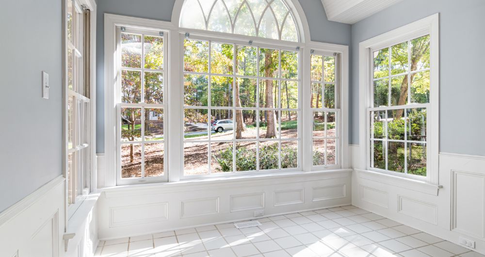 How to Choose Impact Windows for Florida Homes