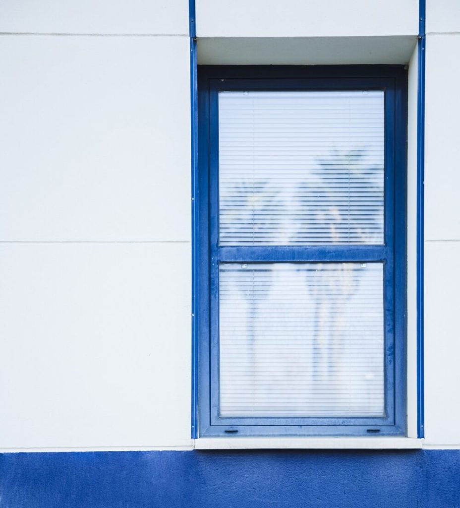 closed-urban-window